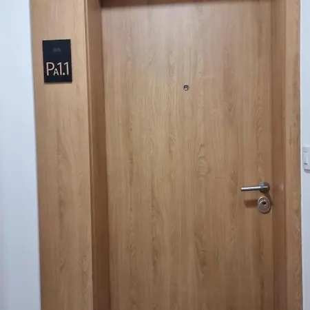 Alek Place Апартаменты