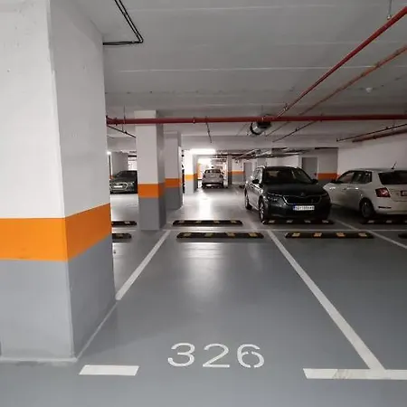 Alek Place Apartmán *