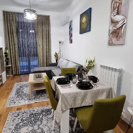 Alek Place Appartement