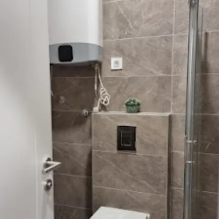 Alek Place Апартаменты