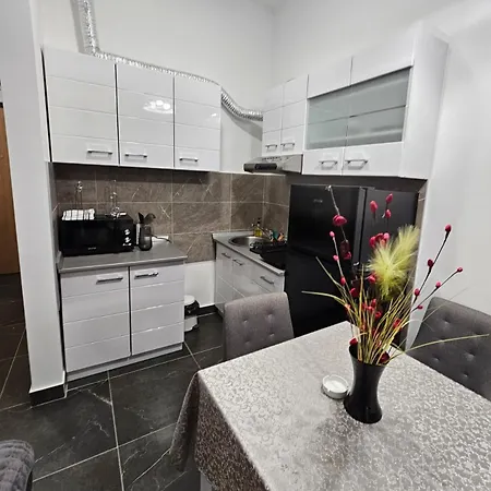 Апартаменты Alek Place